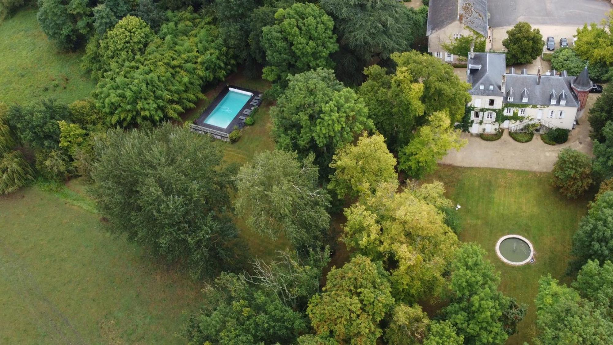 Domaine De L'Ermitage Bed and Breakfast Berry-Bouy Εξωτερικό φωτογραφία